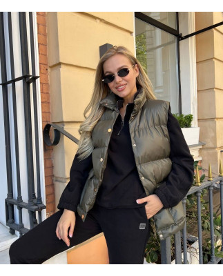 17 Жилетка пухова на кнопках водовідштовхувальна 17 Жилетка пухова на кнопках водовідштовхувальна