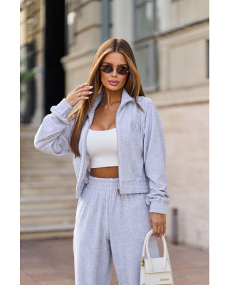 85 Костюм велюровий з вишивкою 85 Костюм велюровий з вишивкою