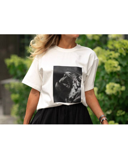 29 футболка молочна Клики лева