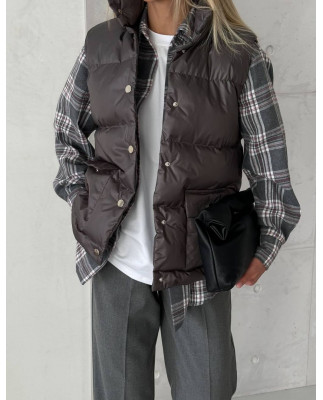 17 Жилетка пухова на кнопках водовідштовхувальна 17 Жилетка пухова на кнопках водовідштовхувальна