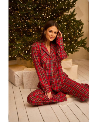 68 піжама в клітинку