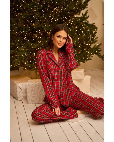 68 піжама в клітинку