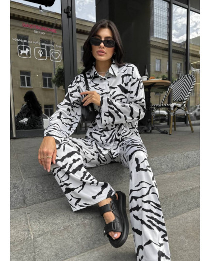 37 костюм шовковий зі штанами